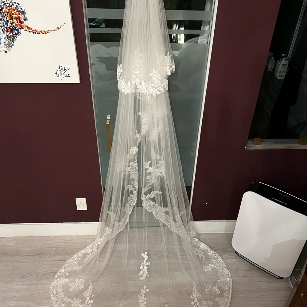 Two-Tier Pronovias Cathedral Veil- Off-white/Ivory